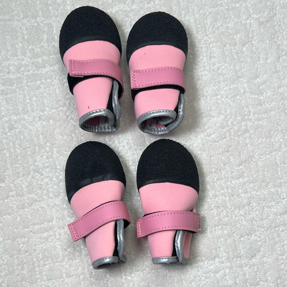 New Non-slip booties for dogs pink and black size 7 for 66 pound pups